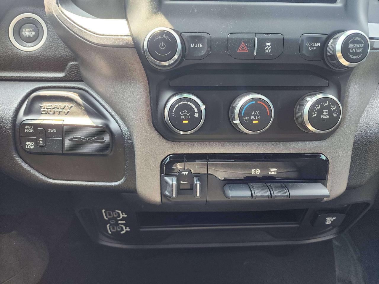 2022 RAM 2500 Tradesman Photo