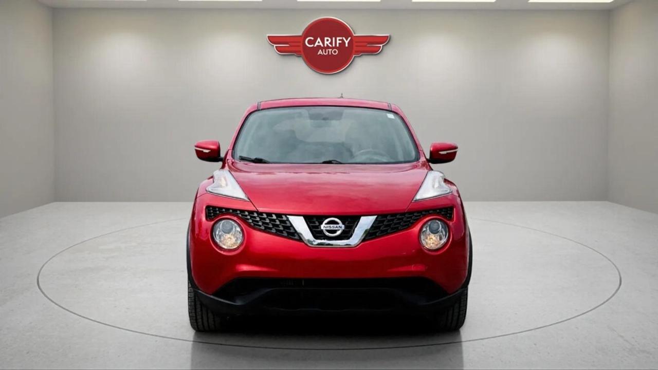 2016 Nissan Juke SV FWD Photo0
