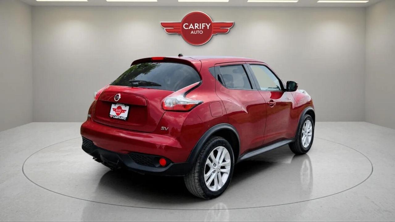 2016 Nissan Juke SV FWD Photo