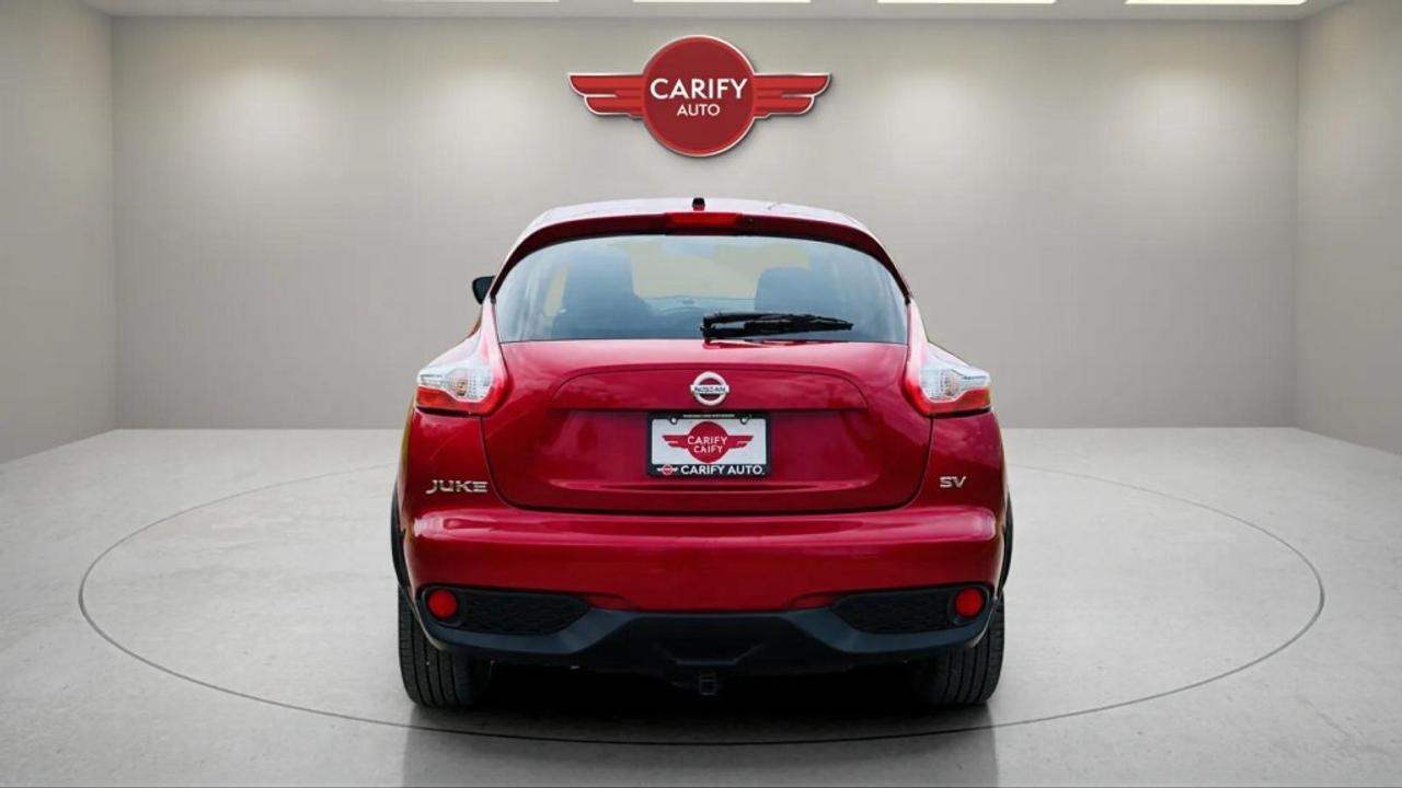 2016 Nissan Juke SV FWD Photo
