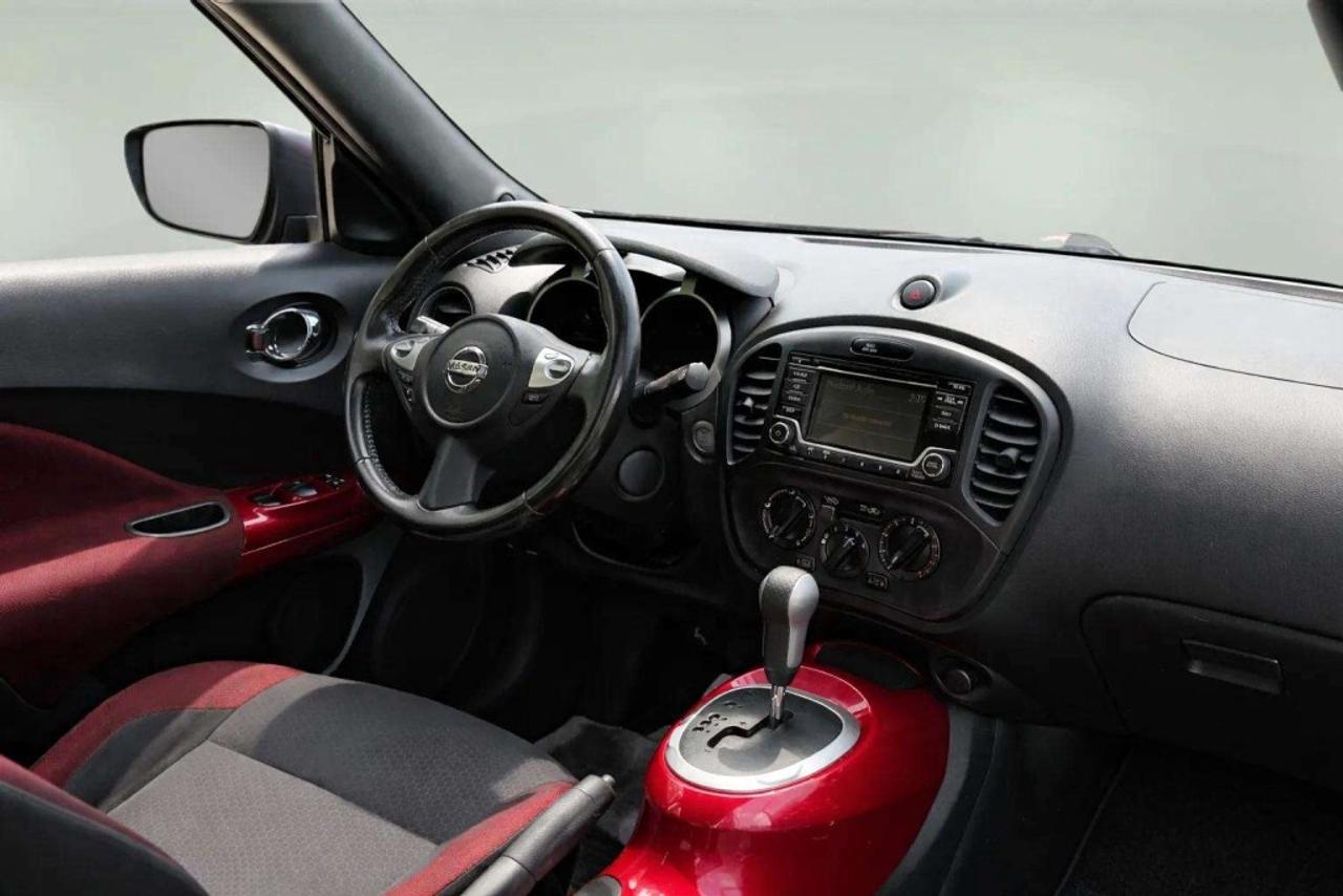 2016 Nissan Juke SV FWD Photo