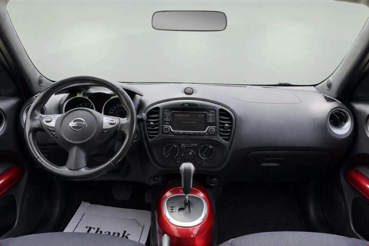 2016 Nissan Juke SV FWD Photo