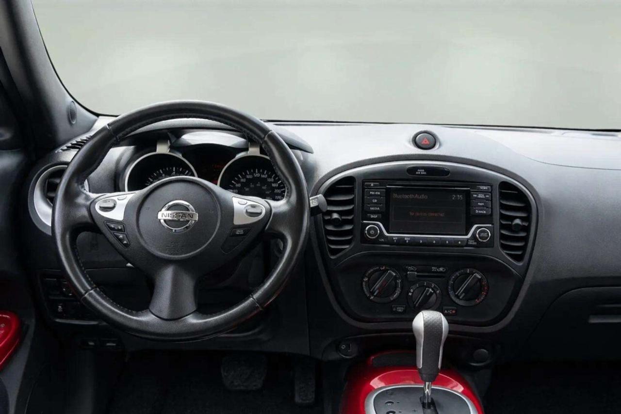 2016 Nissan Juke SV FWD Photo