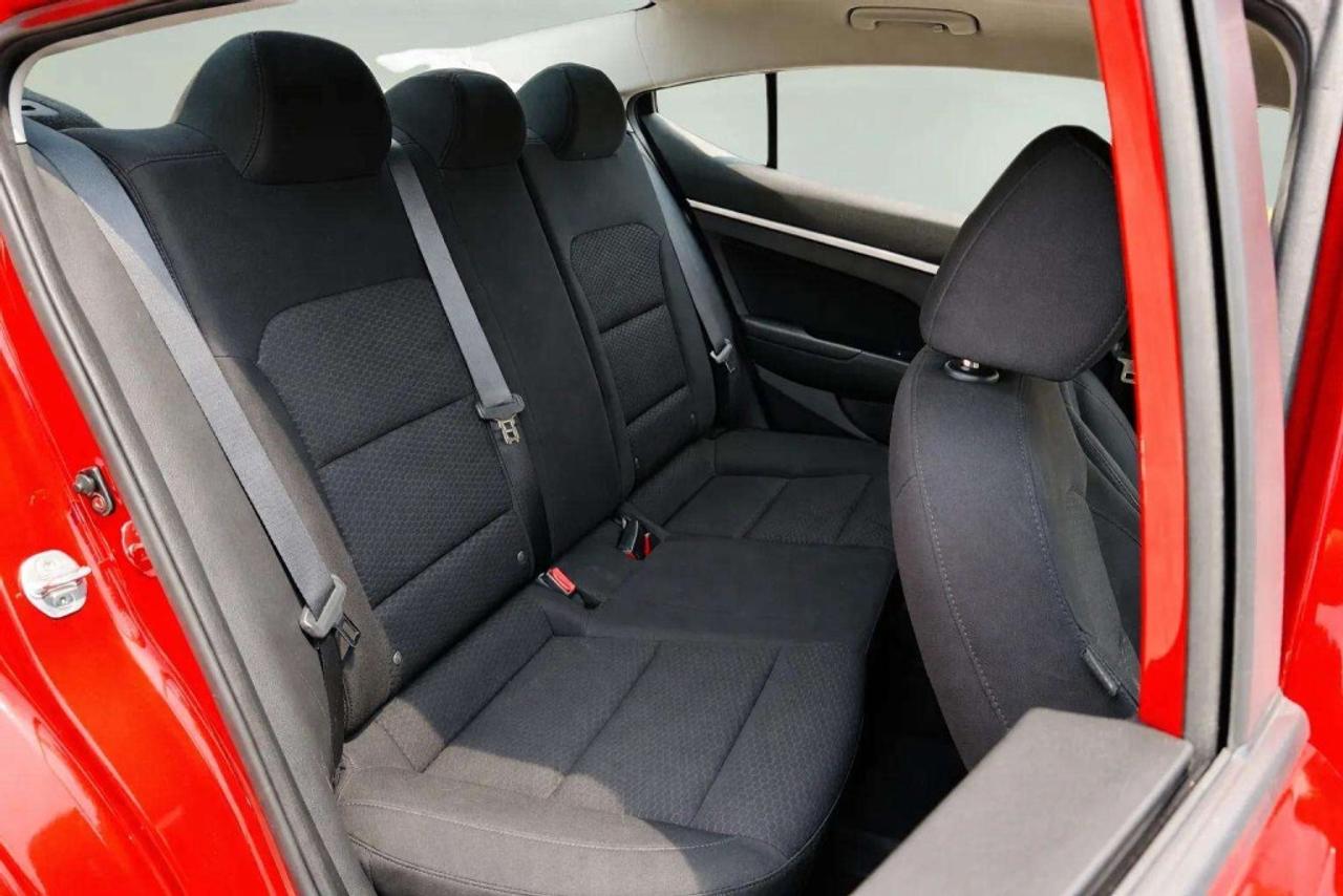 2020 Hyundai Elantra Preferred IVT Photo