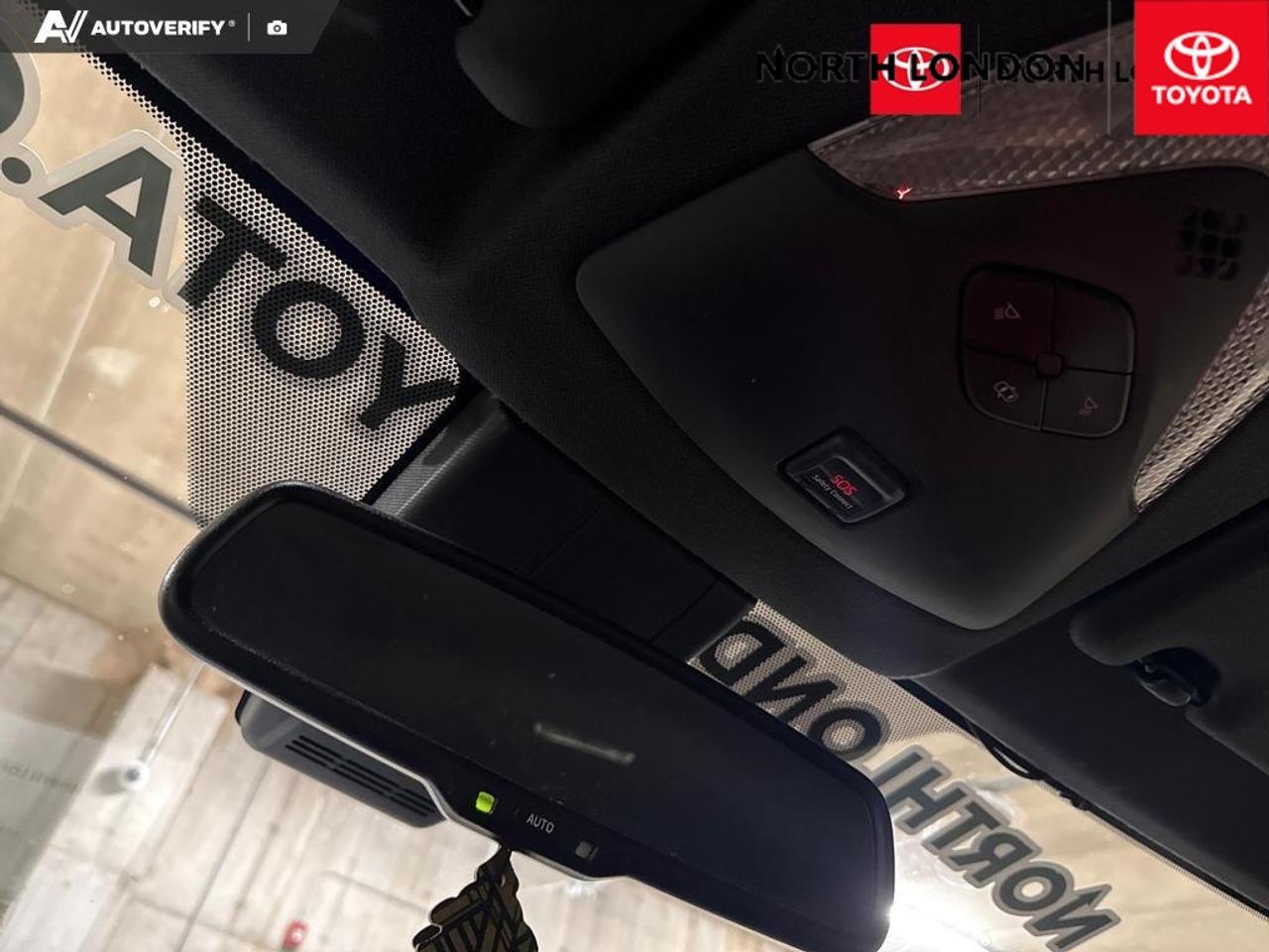 2019 Toyota C-HR Base 4dr Front-Wheel Drive Sport Utility Photo