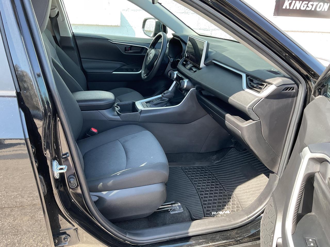 2024 Toyota RAV4 LE 4dr All-wheel Drive Photo