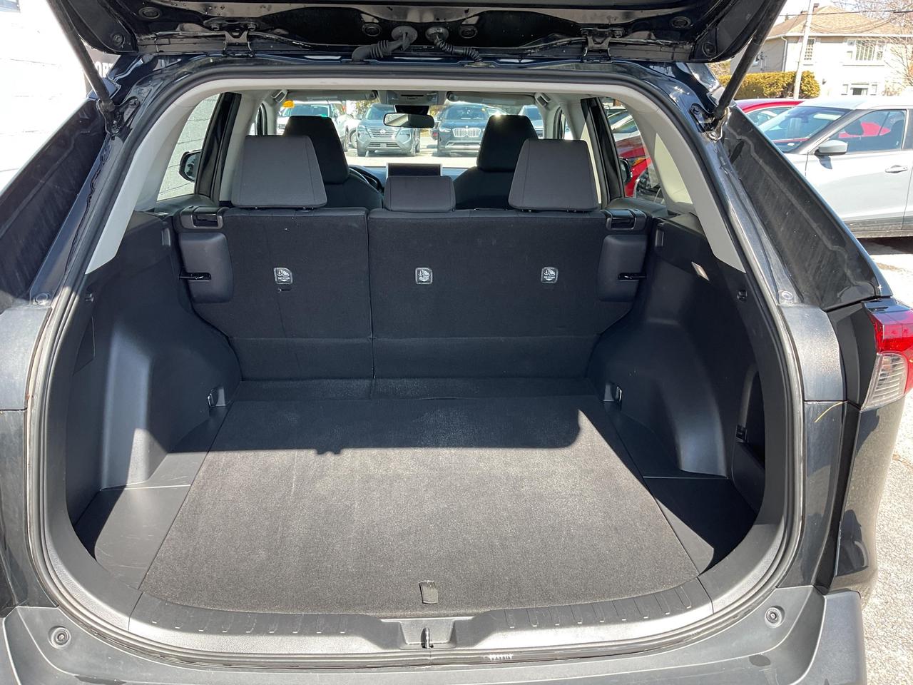 2024 Toyota RAV4 LE 4dr All-wheel Drive Photo
