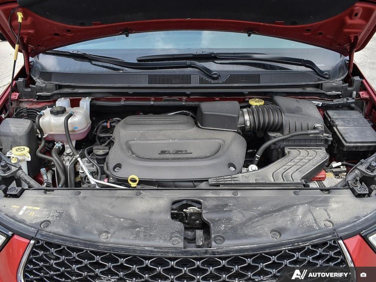 2026 Chrysler Pacifica Limited Front-Wheel Drive Passenger Van Photo