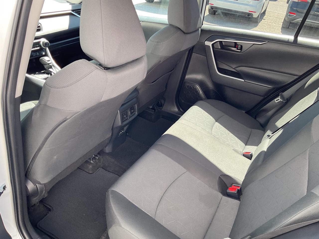 2024 Toyota RAV4 LE 4dr All-wheel Drive Photo
