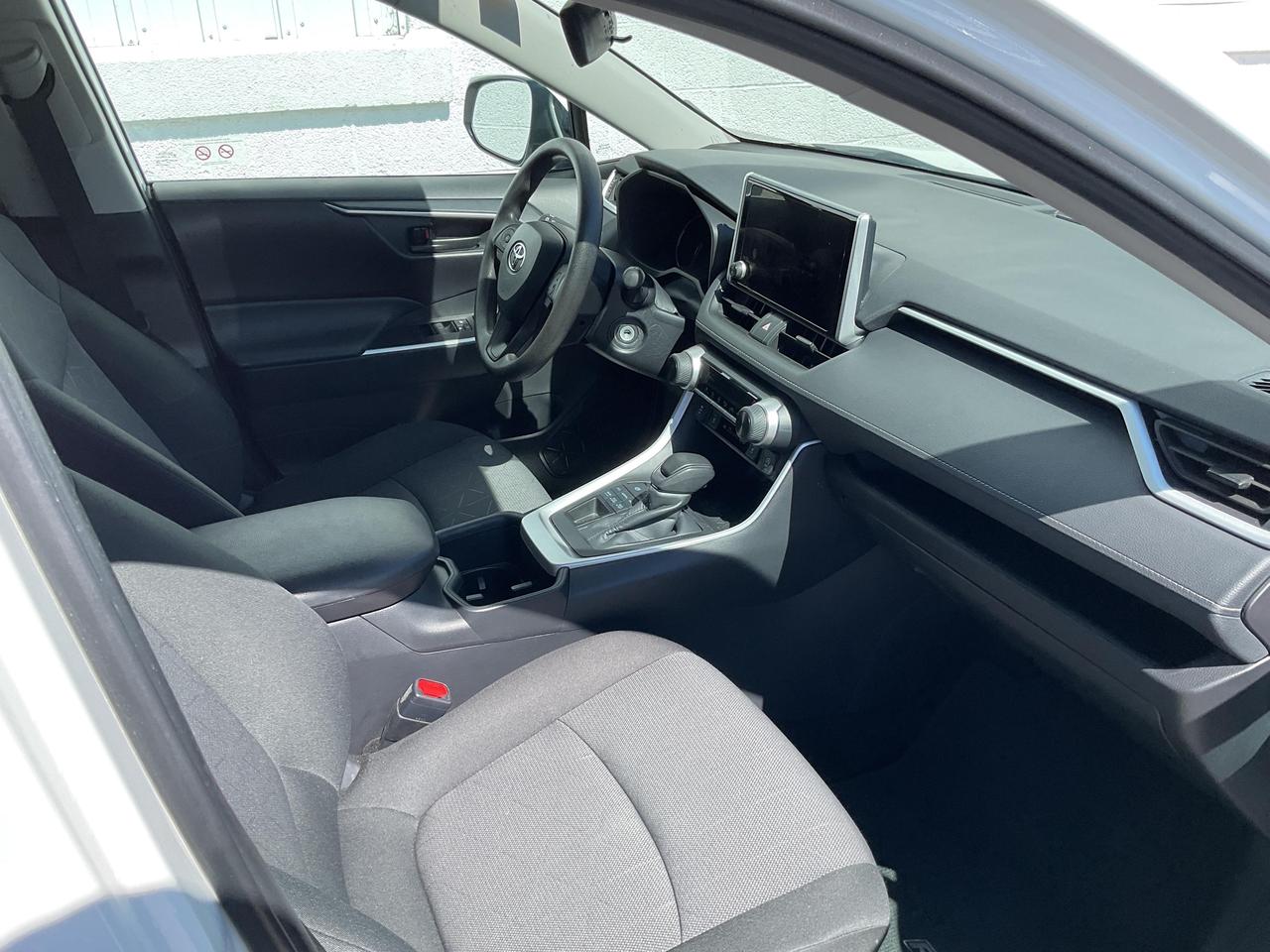 2024 Toyota RAV4 LE 4dr All-wheel Drive Photo