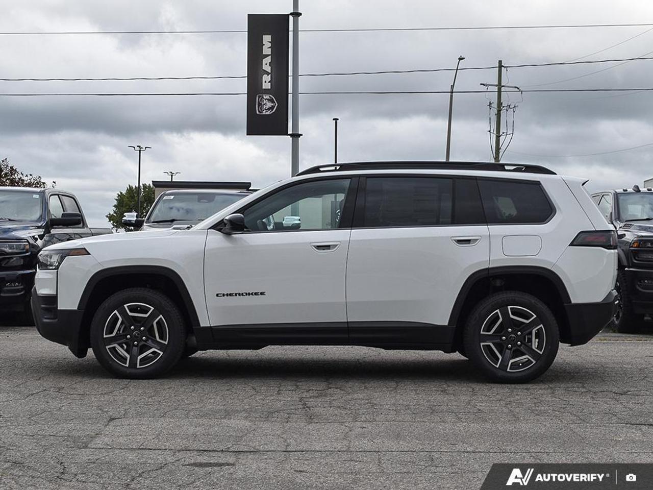 2026 Jeep Cherokee Laredo/Limited 4dr 4x4 Photo