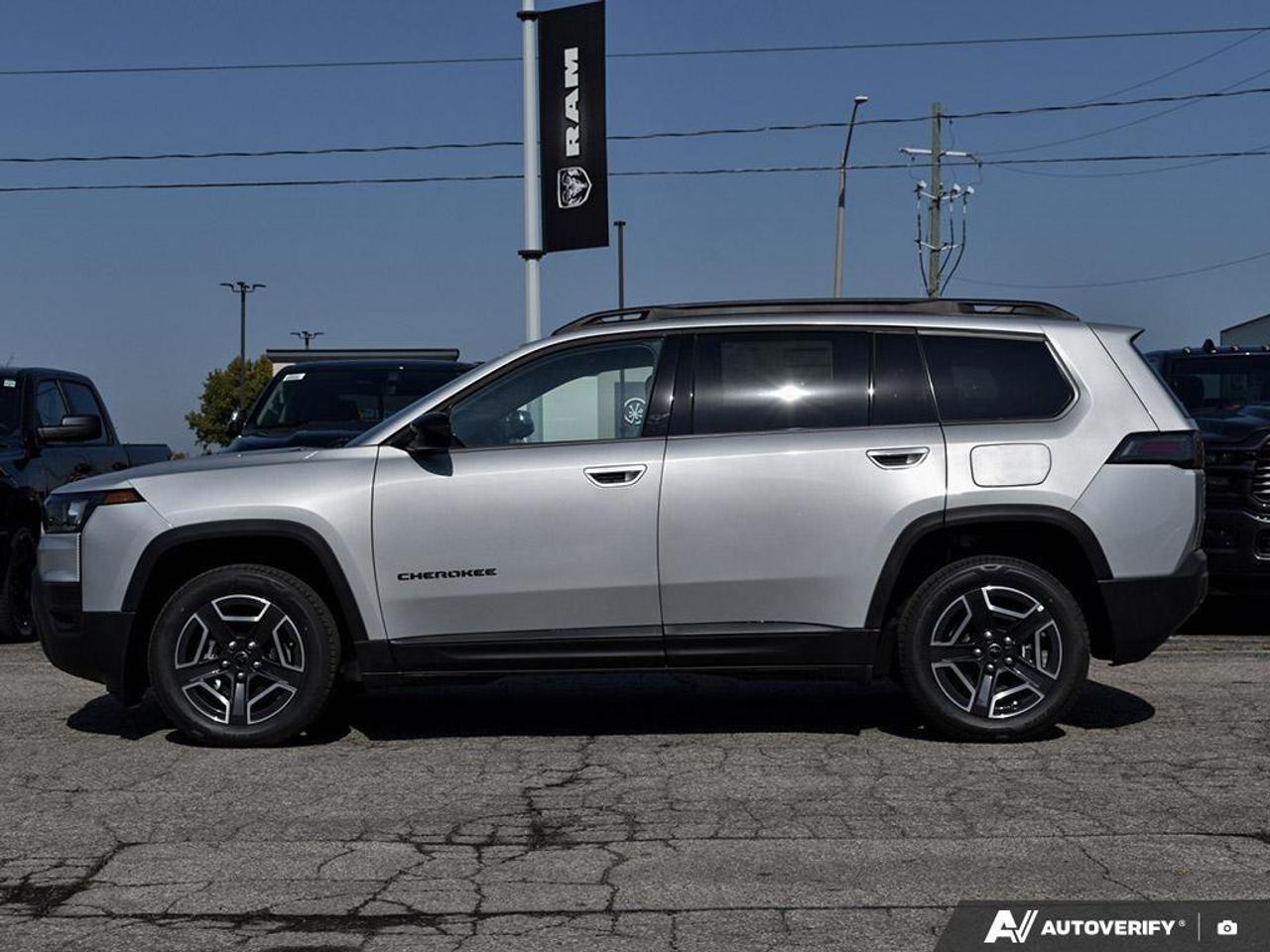 2026 Jeep Cherokee Laredo/Limited 4dr 4x4 Photo