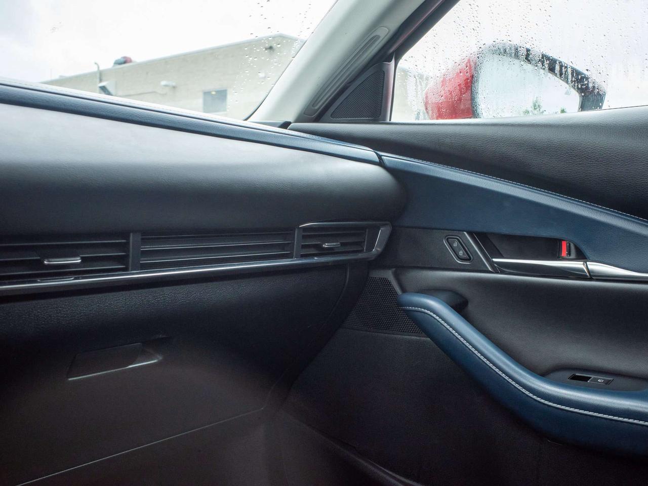 2021 Mazda CX-30 GS - Rain Sensing Wipers   Heated Steering Wheel Photo