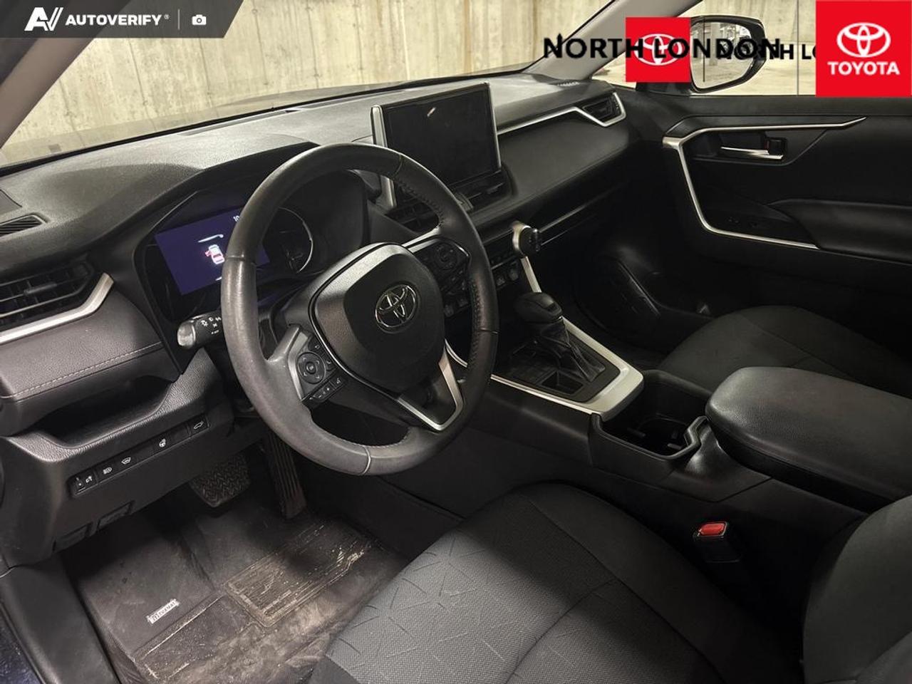 2023 Toyota RAV4 XLE 4dr All-wheel Drive Photo