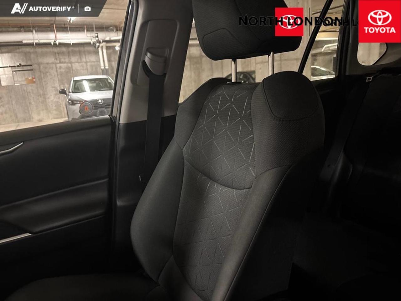 2023 Toyota RAV4 XLE 4dr All-wheel Drive Photo