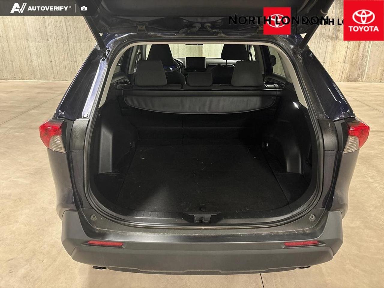 2023 Toyota RAV4 XLE 4dr All-wheel Drive Photo