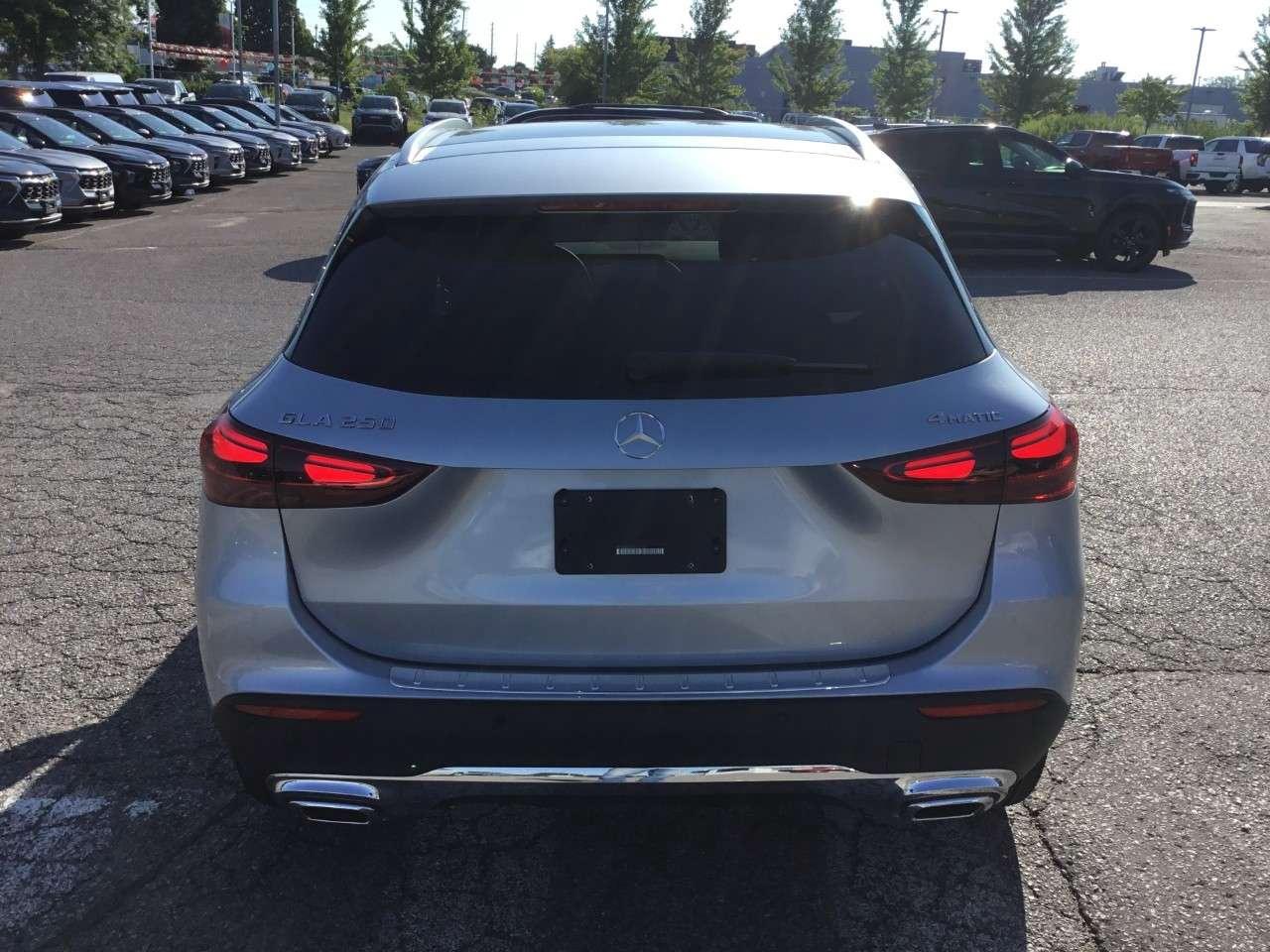 2025 Mercedes-Benz GLA GLA 250 4MATIC SUV Photo