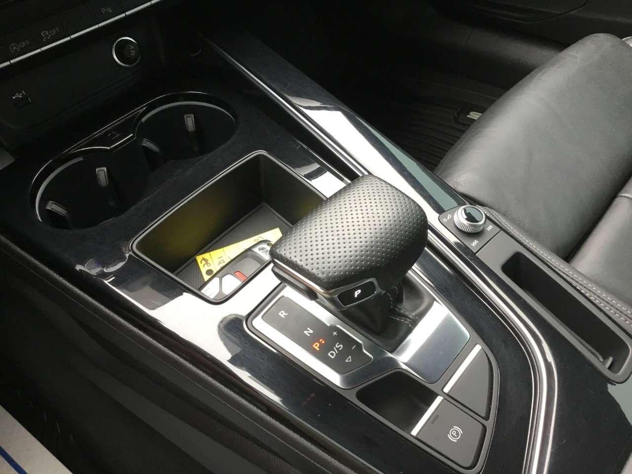 2022 Audi A5 Progressiv 45 TFSI quattro Photo