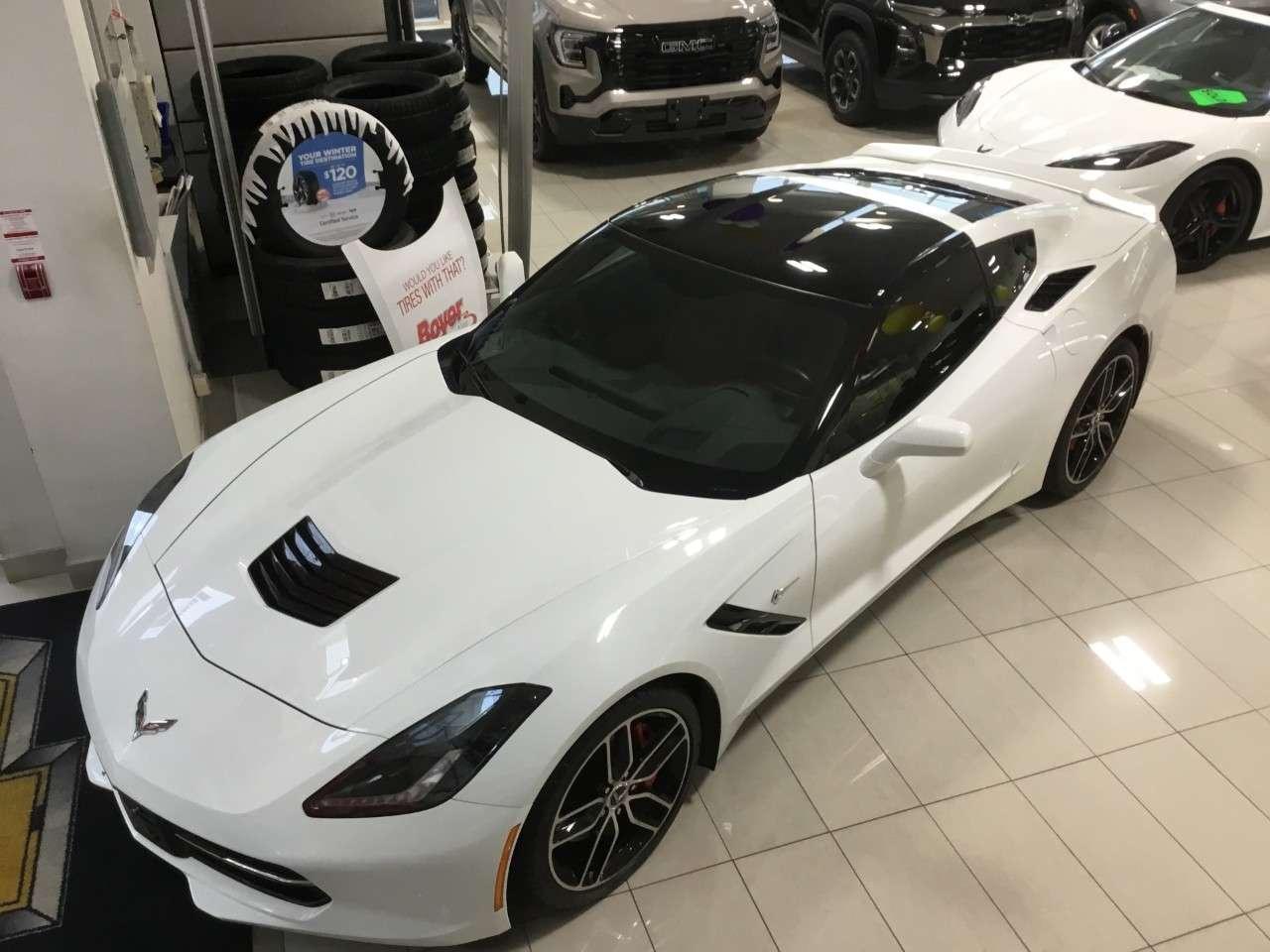 2015 Chevrolet Corvette 2dr Stingray Z51 Cpe w/2LT Photo