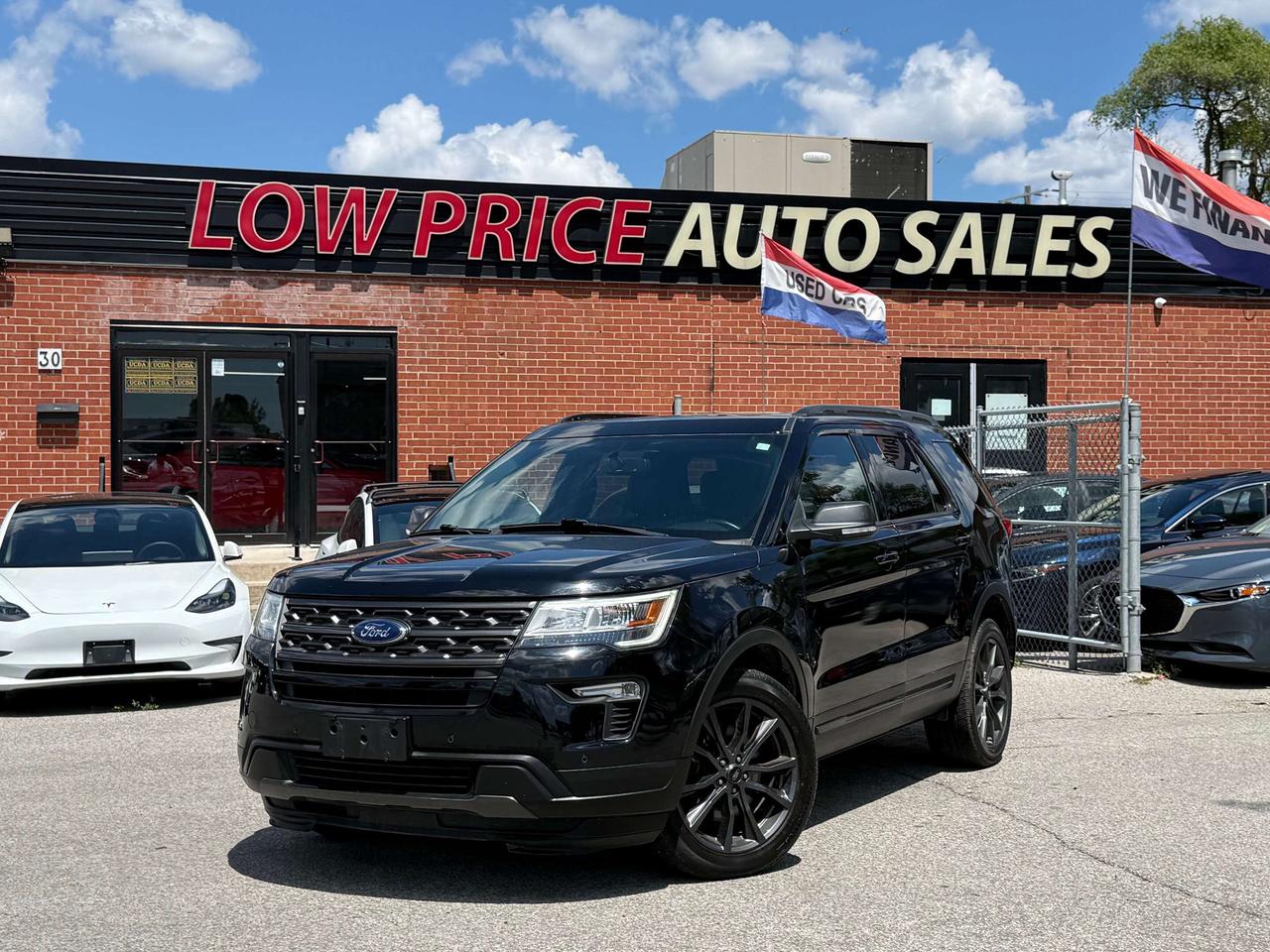 2018 Ford Explorer XLT l 4WD l Reverse Cam l Tow Mode l HTD Seats l Photo