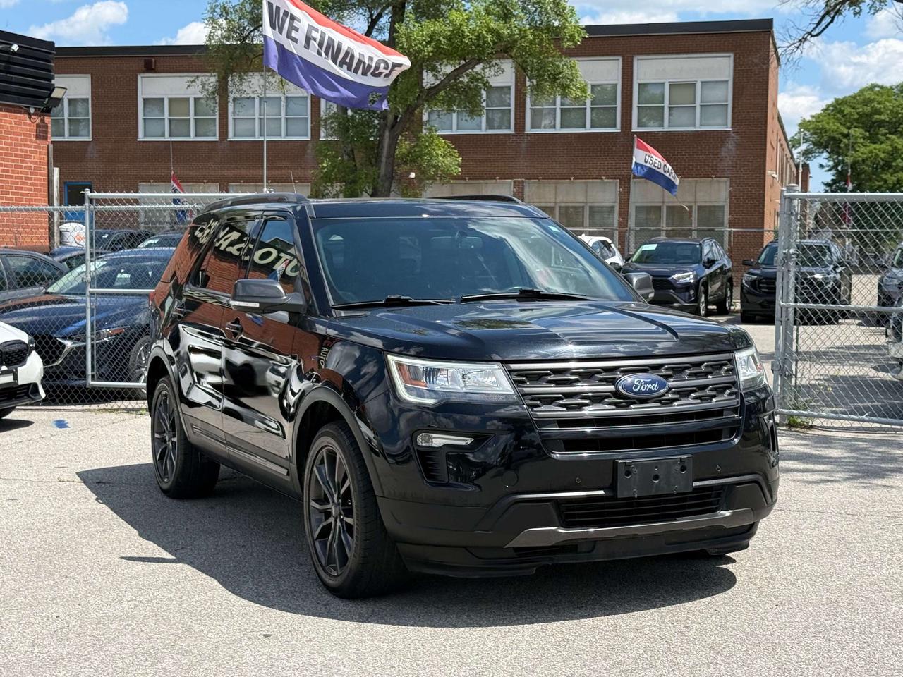 2018 Ford Explorer XLT l 4WD l Reverse Cam l Tow Mode l HTD Seats l Photo
