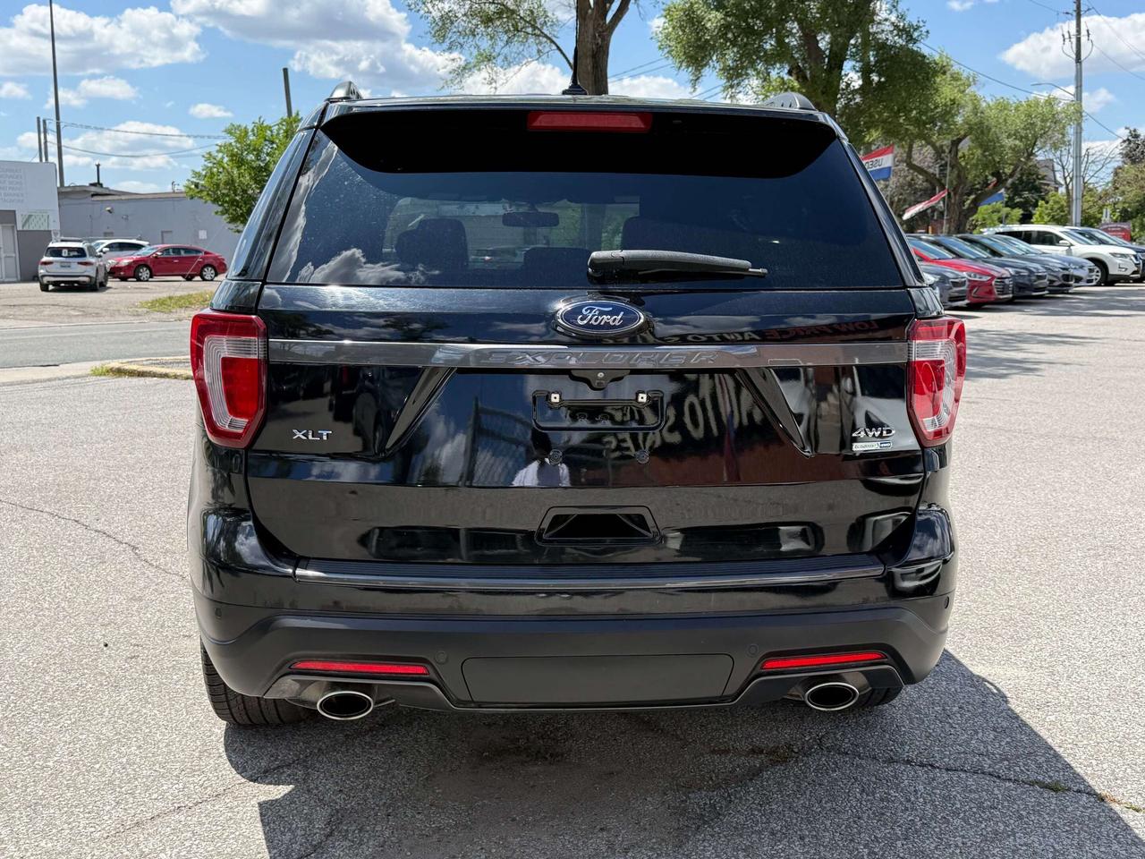 2018 Ford Explorer XLT l 4WD l Reverse Cam l Tow Mode l HTD Seats l Photo