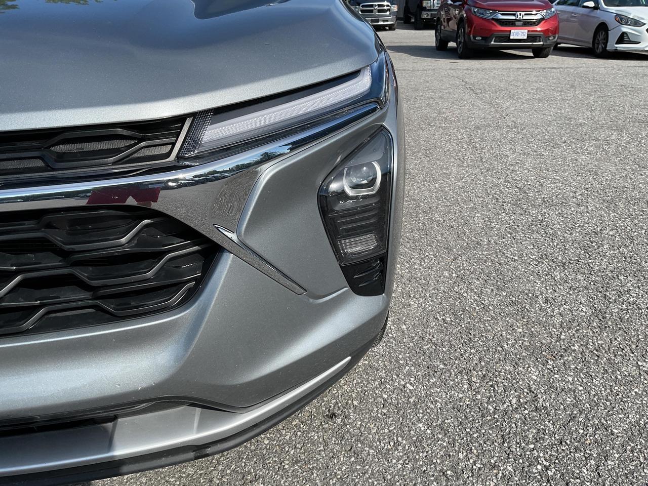 2025 Chevrolet Trax LT 4dr Front-Wheel Drive Photo
