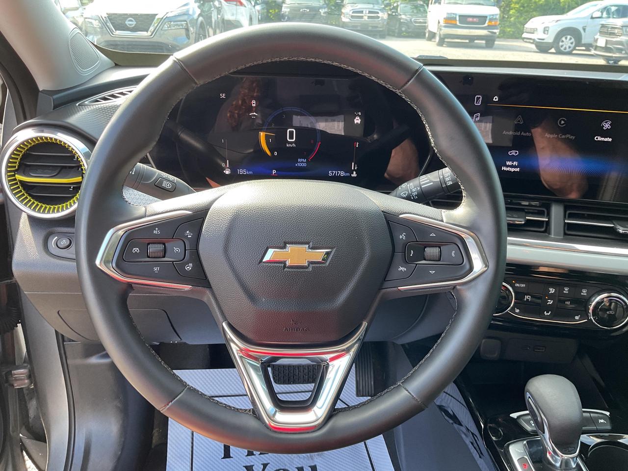 2025 Chevrolet Trax LT 4dr Front-Wheel Drive Photo