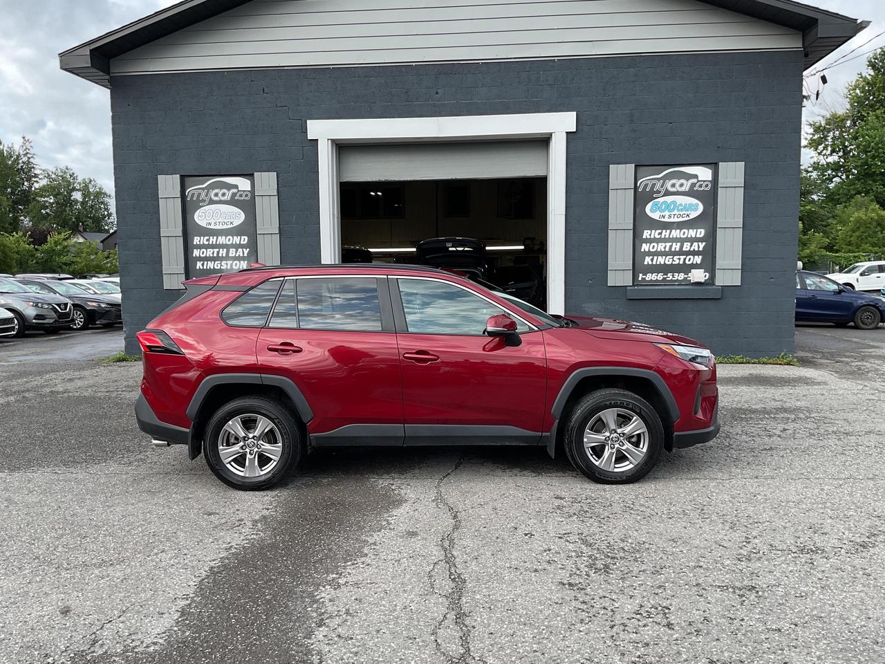2023 Toyota RAV4 XLE 4dr All-wheel Drive Photo