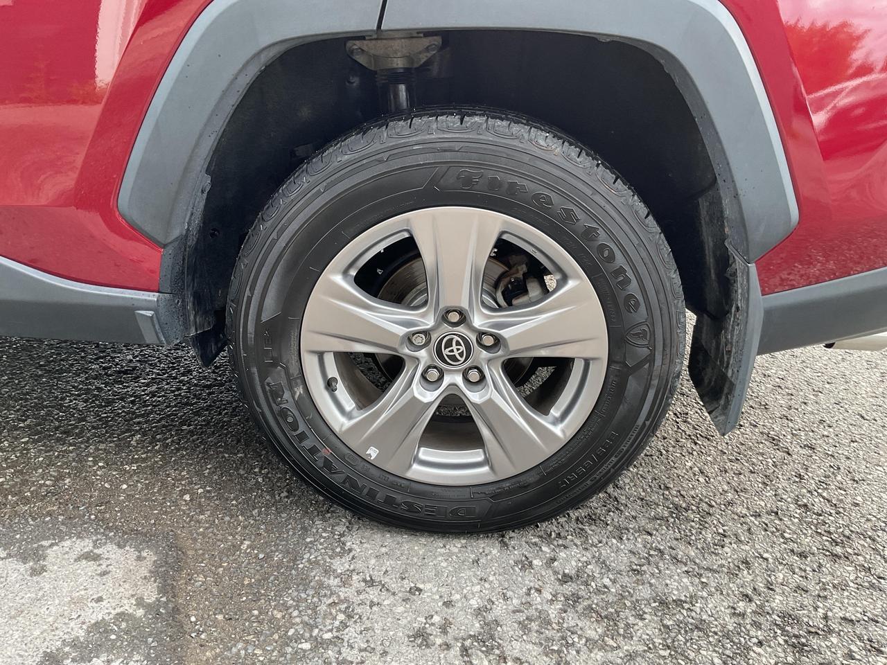 2023 Toyota RAV4 XLE 4dr All-wheel Drive Photo