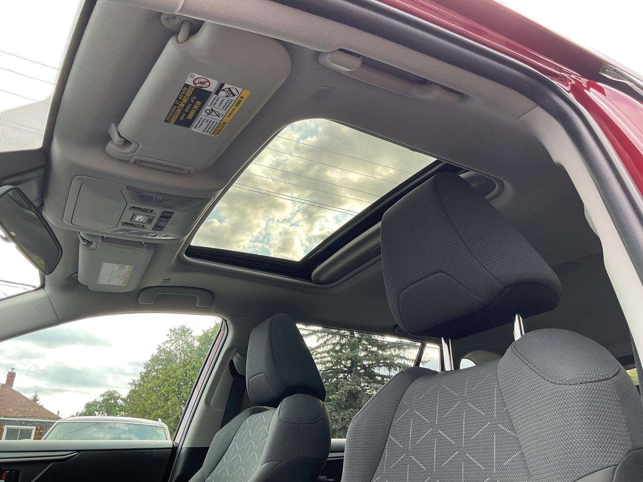 2023 Toyota RAV4 XLE 4dr All-wheel Drive Photo