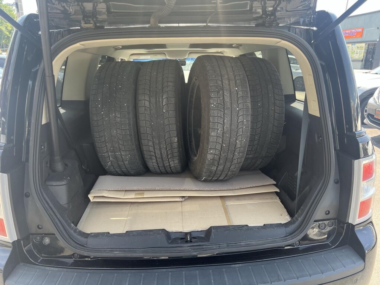 2018 Ford Flex Limited 4dr Wagon AWD (3.5L 6cyl 6A) Photo