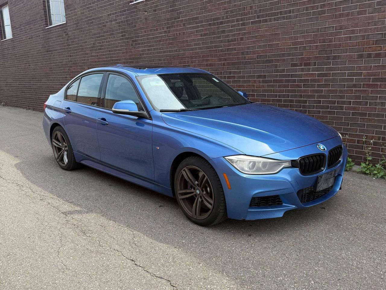 2013 BMW 335i 335i xDrive, NO ACCIDENT, MANUAL TRANSMISSION Photo
