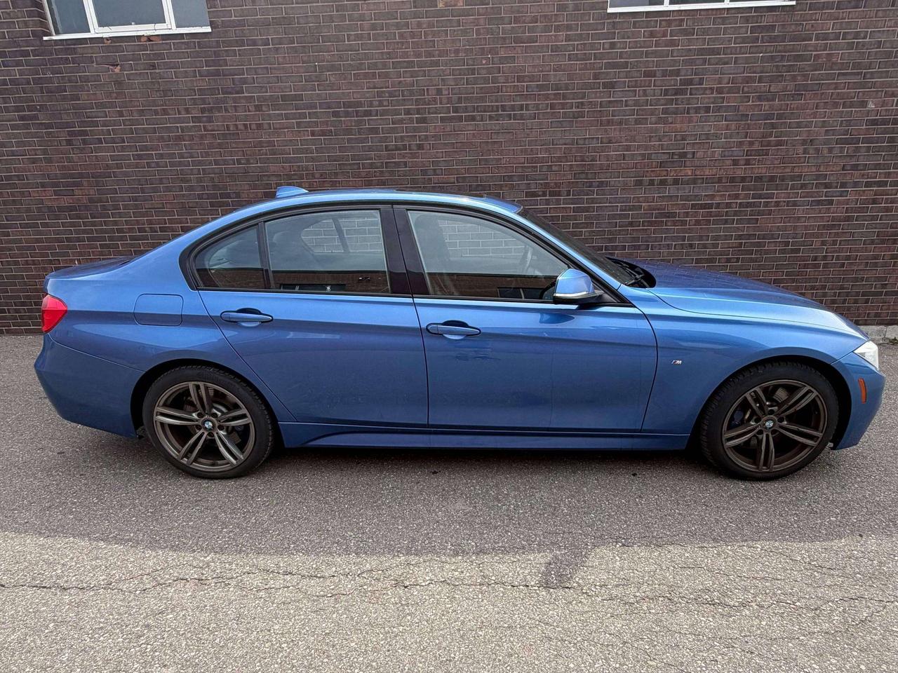 2013 BMW 335i 335i xDrive, NO ACCIDENT, MANUAL TRANSMISSION Photo