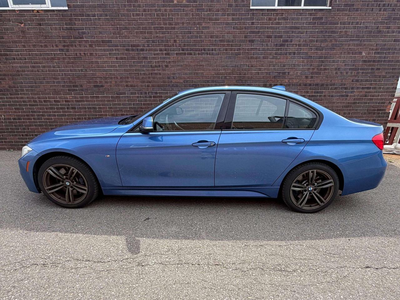 2013 BMW 335i 335i xDrive, NO ACCIDENT, MANUAL TRANSMISSION Photo