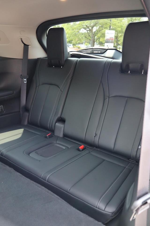 2023 Infiniti QX60 LUXE 4dr All-Wheel Drive Photo