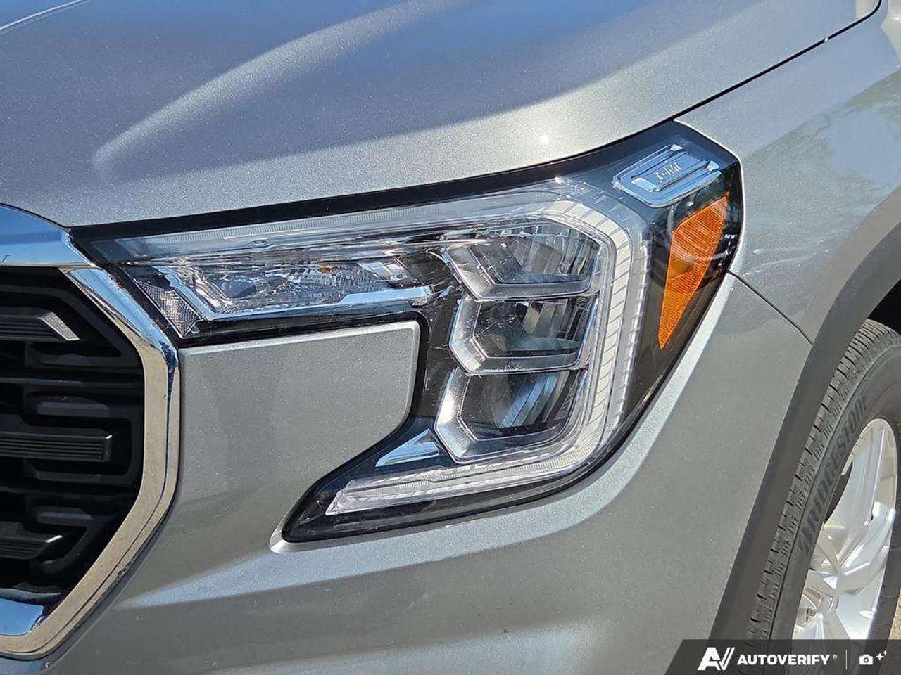 2024 GMC Terrain SLE AWD   OFF LEASE   WELL MAINTAINED   NO CLAIMS Photo