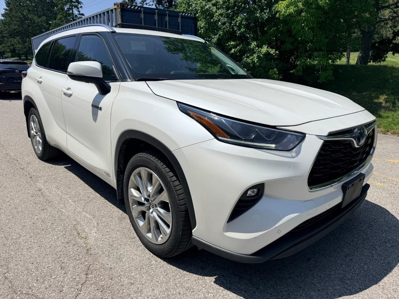 2021 Toyota Highlander Hybrid Limited 4dr All-Wheel Drive Photo