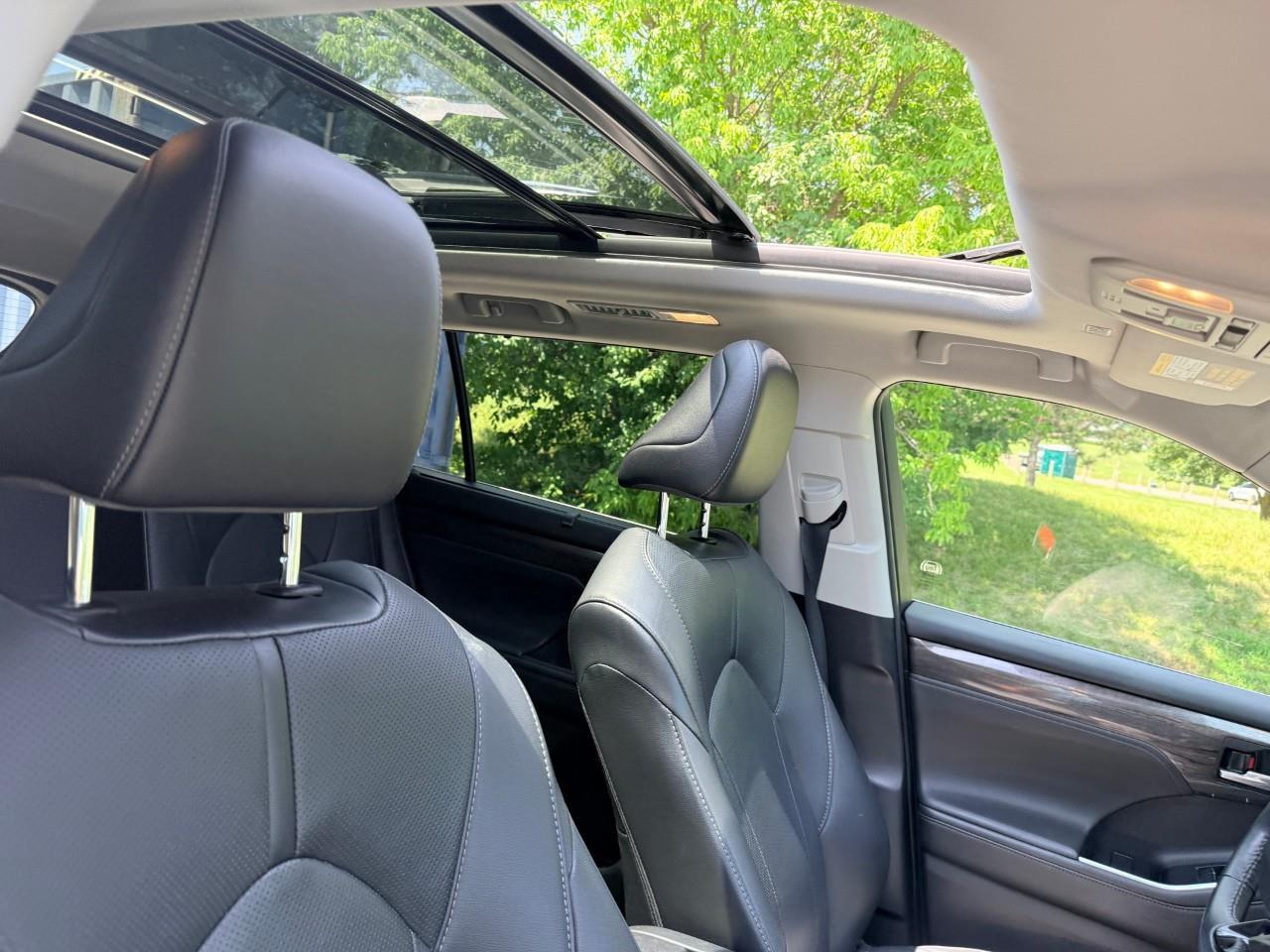 2021 Toyota Highlander Hybrid Limited 4dr All-Wheel Drive Photo