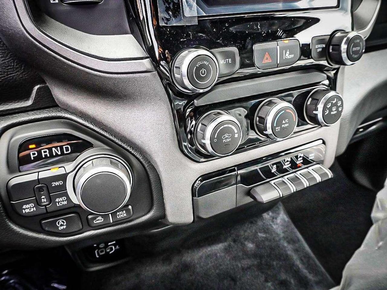 2026 RAM 1500  Photo