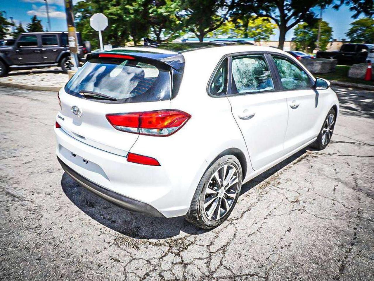 2018 Hyundai Elantra  Photo
