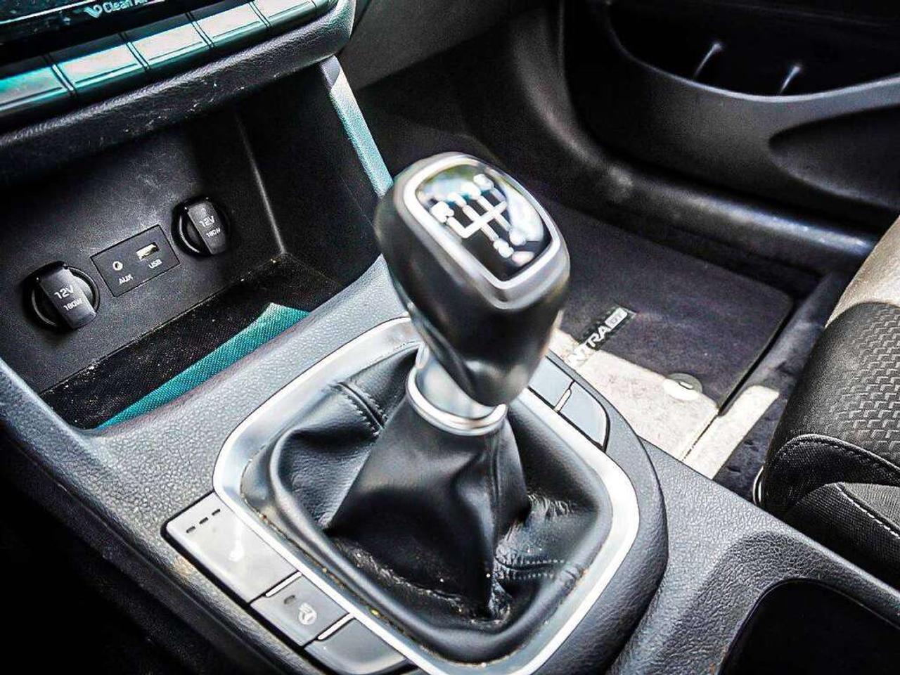 2018 Hyundai Elantra  Photo