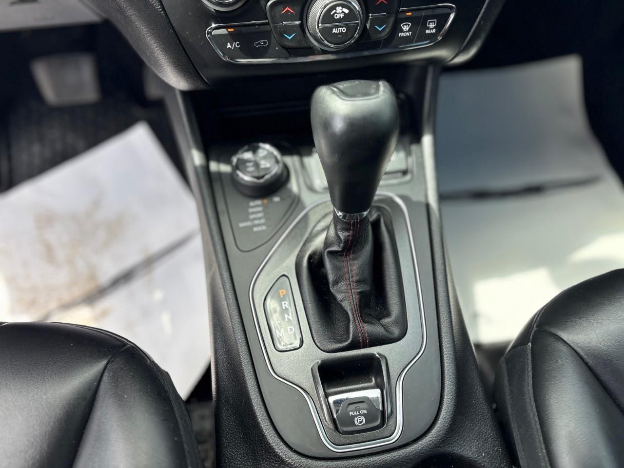 2019 Jeep Cherokee Trailhawk 4dr 4x4 Photo