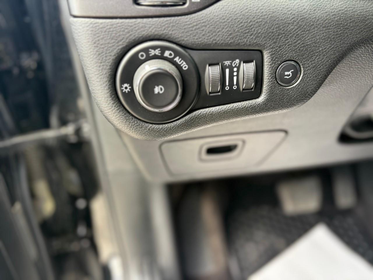 2019 Jeep Cherokee Trailhawk 4dr 4x4 Photo