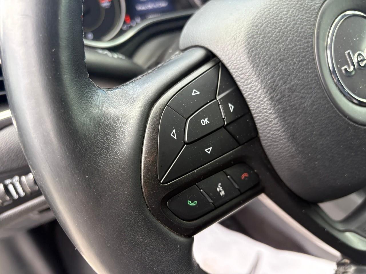 2019 Jeep Cherokee Trailhawk 4dr 4x4 Photo