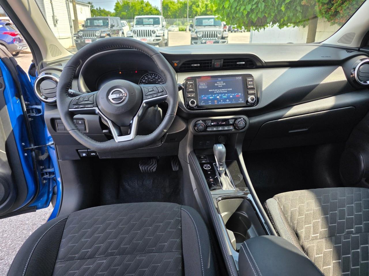 2024 Nissan Kicks SV 4dr Front-Wheel Drive Photo