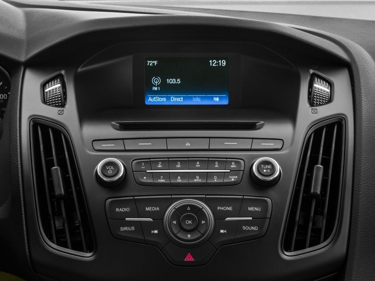 2016 Ford Focus SE 4DR SEDAN Photo