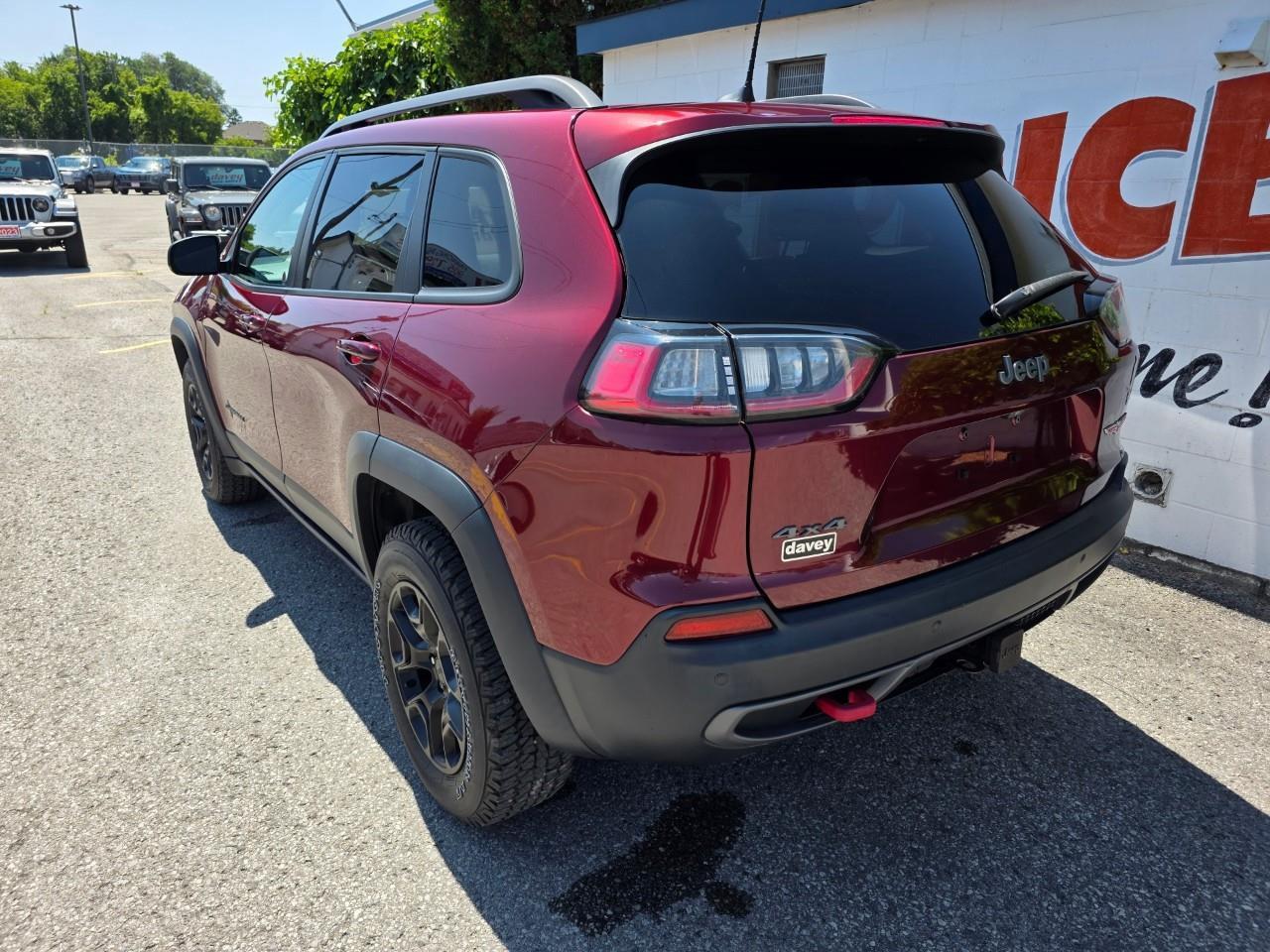 2019 Jeep Cherokee Trailhawk 4dr 4x4 Photo