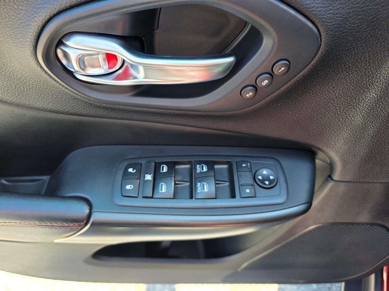 2019 Jeep Cherokee Trailhawk 4dr 4x4 Photo