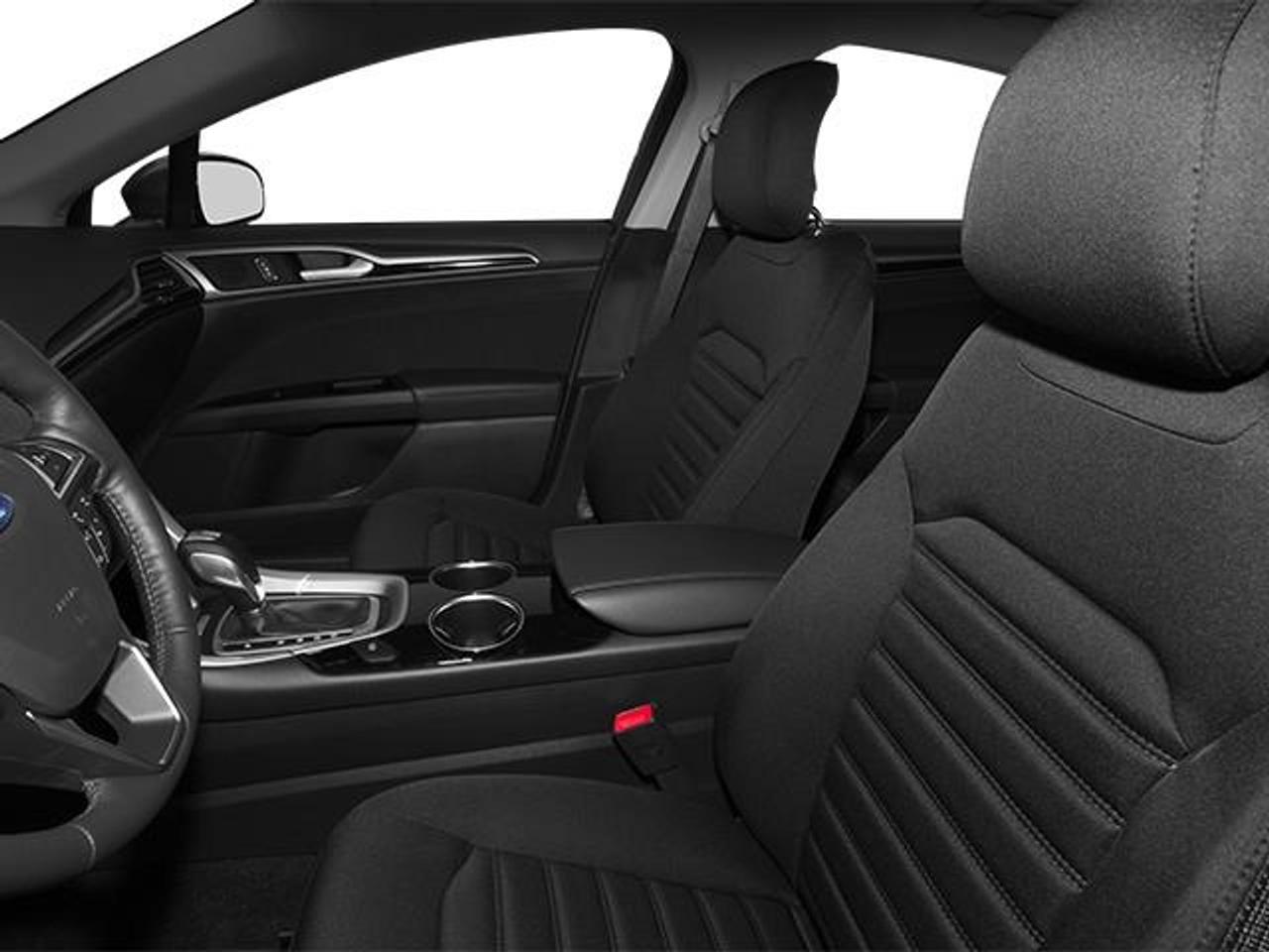 2014 Ford Fusion SE 4dr Front-wheel Drive Sedan Photo